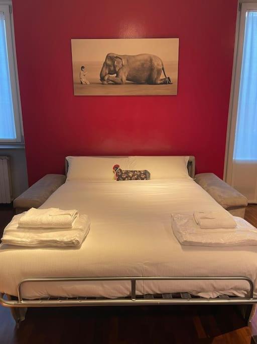 Cozy Flat Mins Walk To Navigli And Metro Porta Genova Apartment Milano Ngoại thất bức ảnh