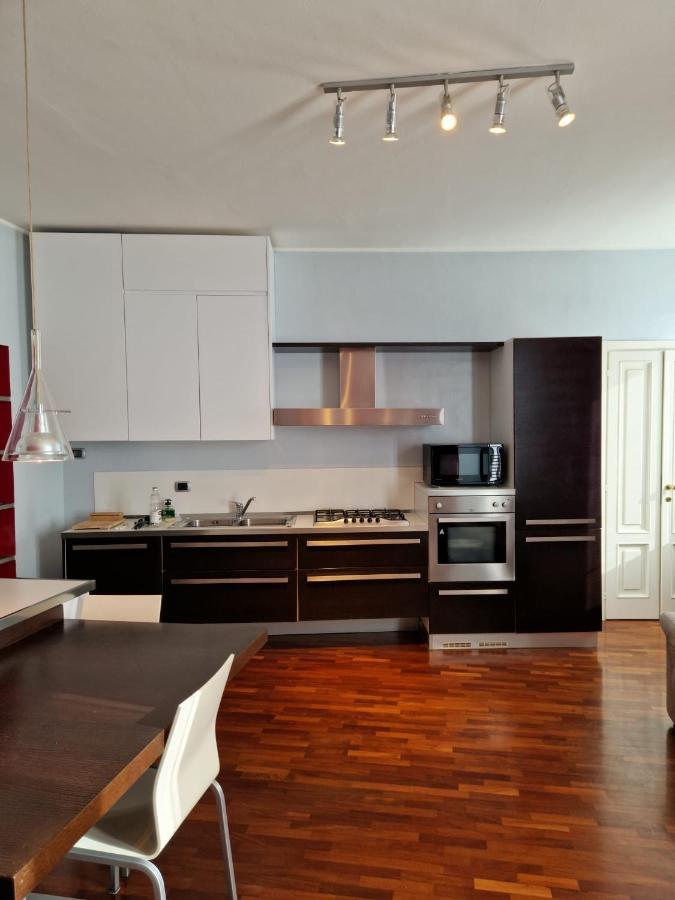 Cozy Flat Mins Walk To Navigli And Metro Porta Genova Apartment Milano Ngoại thất bức ảnh